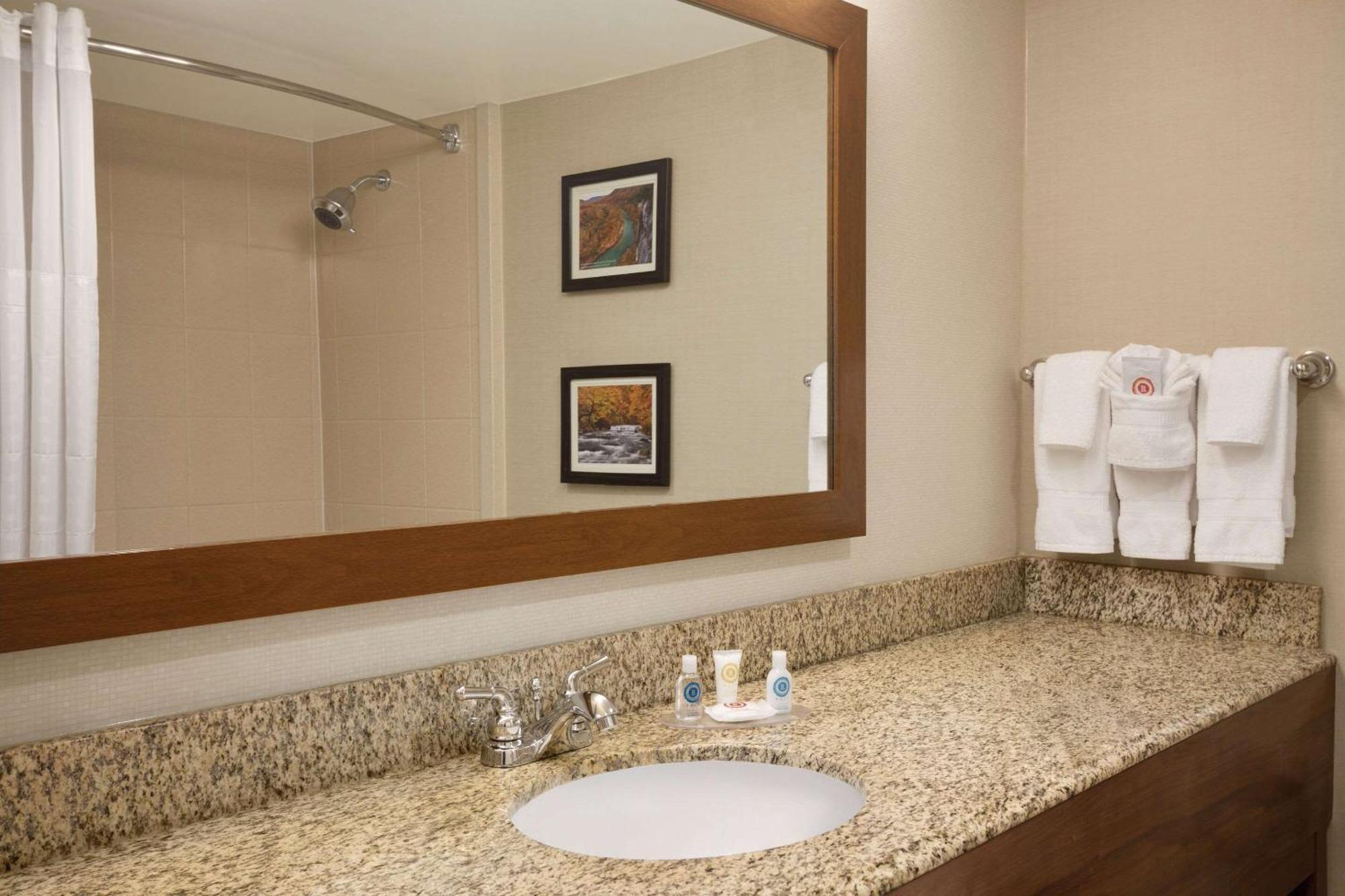Comfort Inn & Suites Presidential Литъл Рок Екстериор снимка